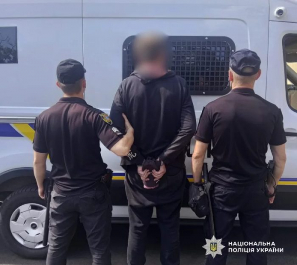 В Одесі майже через вісім років розкрили вбивство жінки: підозрюваного взяли під варту