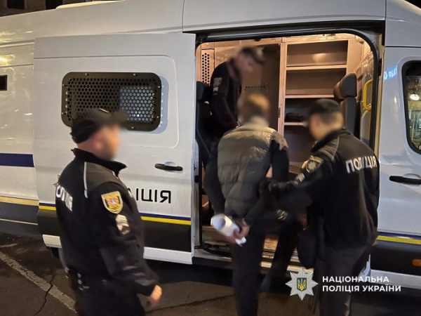 26-річний киянин напав із ножем на адміністраторку кав&rsquo;ярні в центрі Одеси