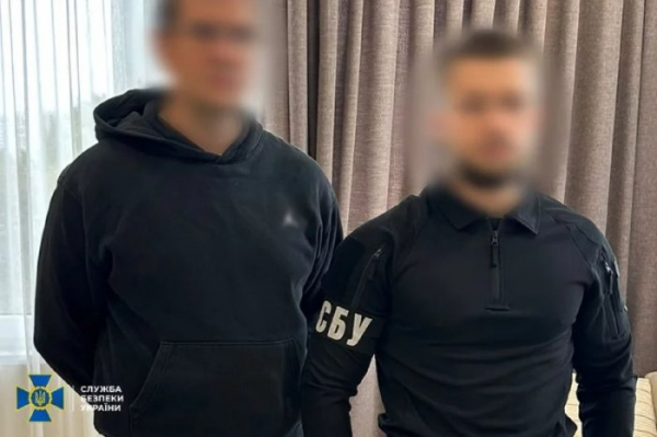 СБУ затримала керівників одеської компанії, які допомогли продати викрадене зерно СБУ затримала керівників одеської компанії, які допомогли продати викрадене зерно